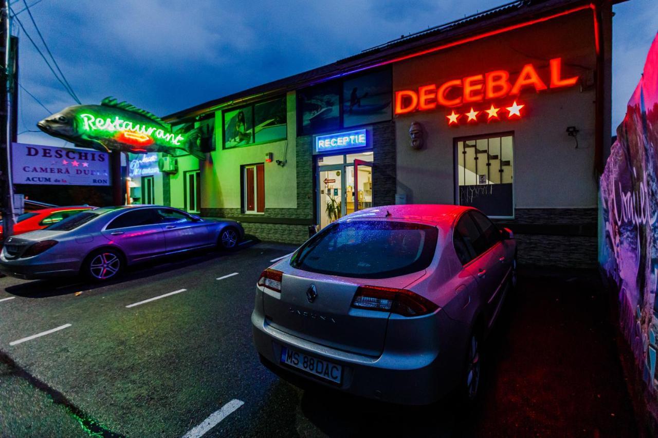 Pensiunea Decebal Resort - Cazanele Dunarii Dubova Luaran gambar