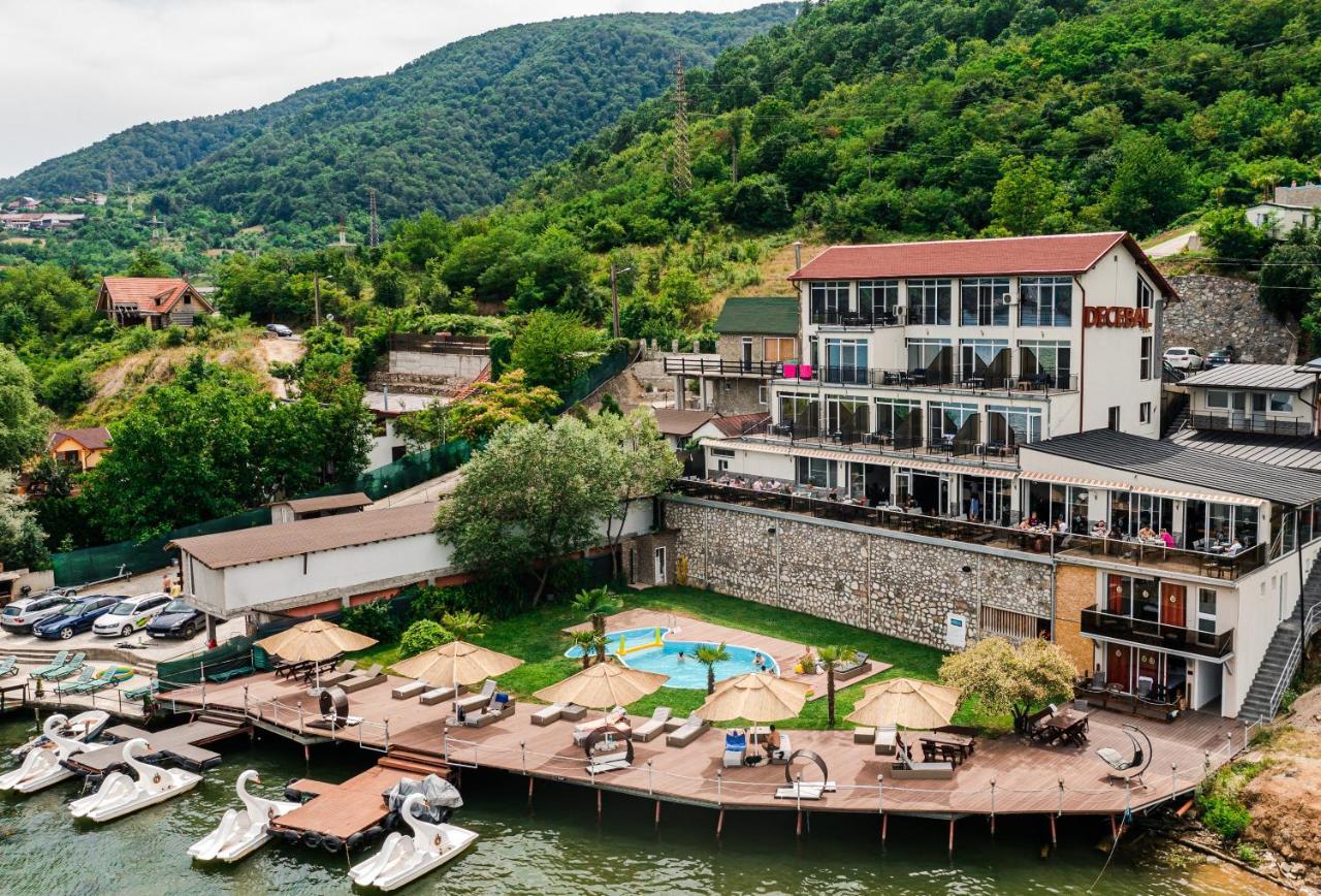 Pensiunea Decebal Resort - Cazanele Dunarii Dubova Luaran gambar