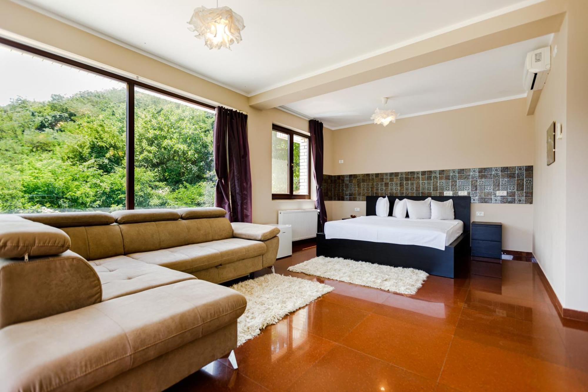 Pensiunea Decebal Resort - Cazanele Dunarii Dubova Luaran gambar